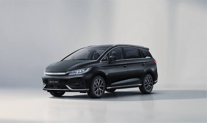 BYD M6 — Right Hand Drive